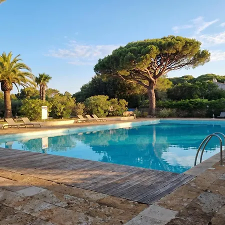 Pinet - Near St Tropez - Pool - Happy * סן טרופז